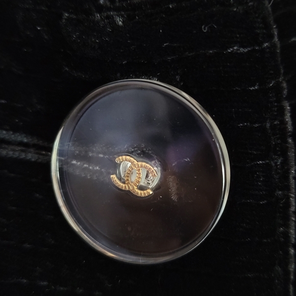 CHANEL velvet black coat - Picture 3 of 16